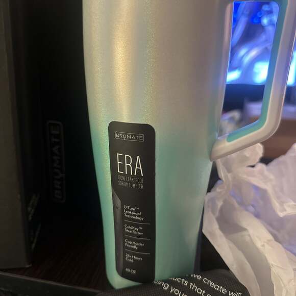 BrüMate Era 40oz Glitter Aqua Ombré Tumbler - Picture 4 of 5